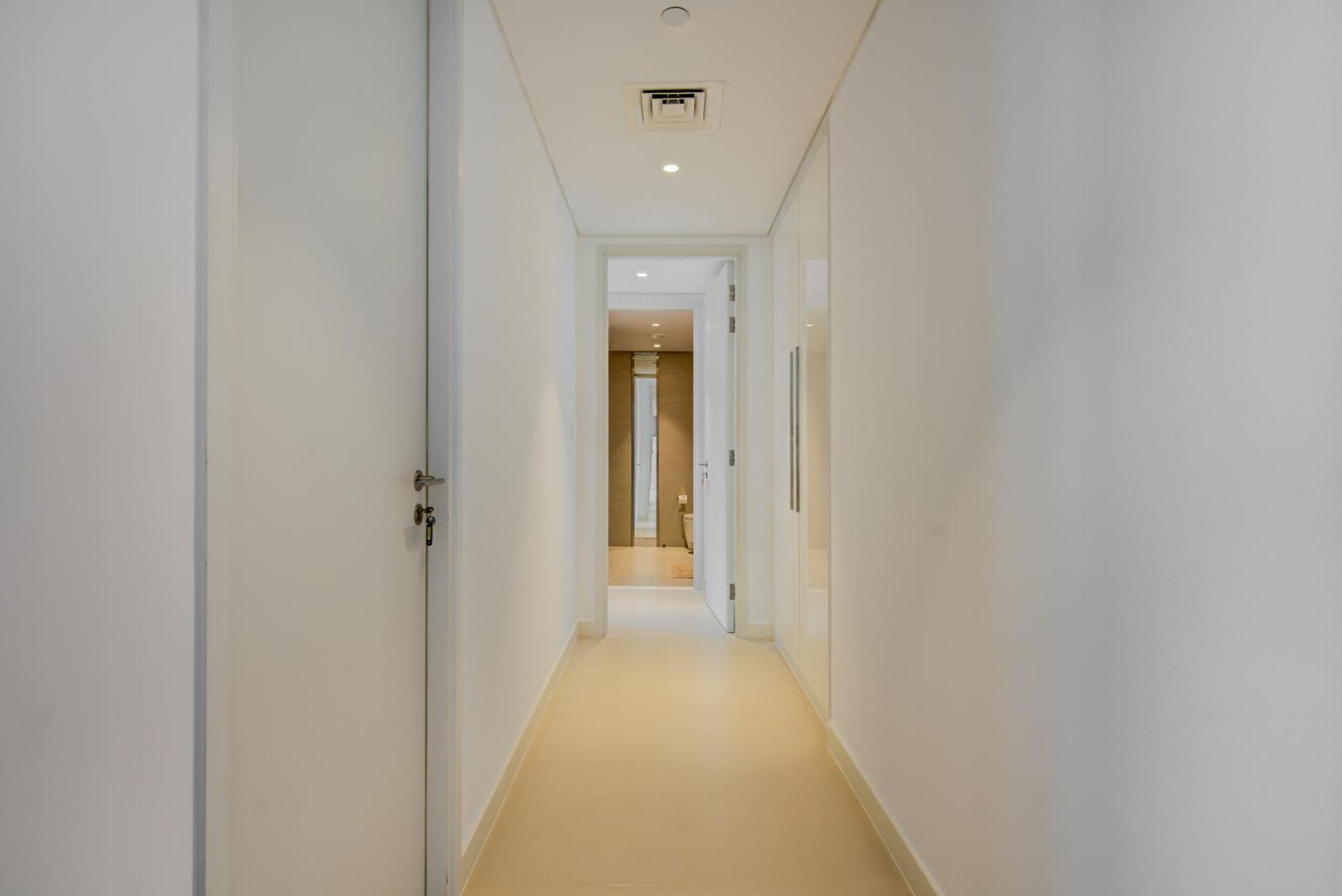 Mira Homes - Newly 2 Bedroom In Bluewaters With Sea View *